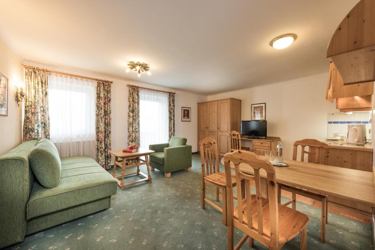 Aurora Appartements Inklusive Freiem Thermeneintritt บาดฮอฟกัสไตน์ ภายนอก รูปภาพ