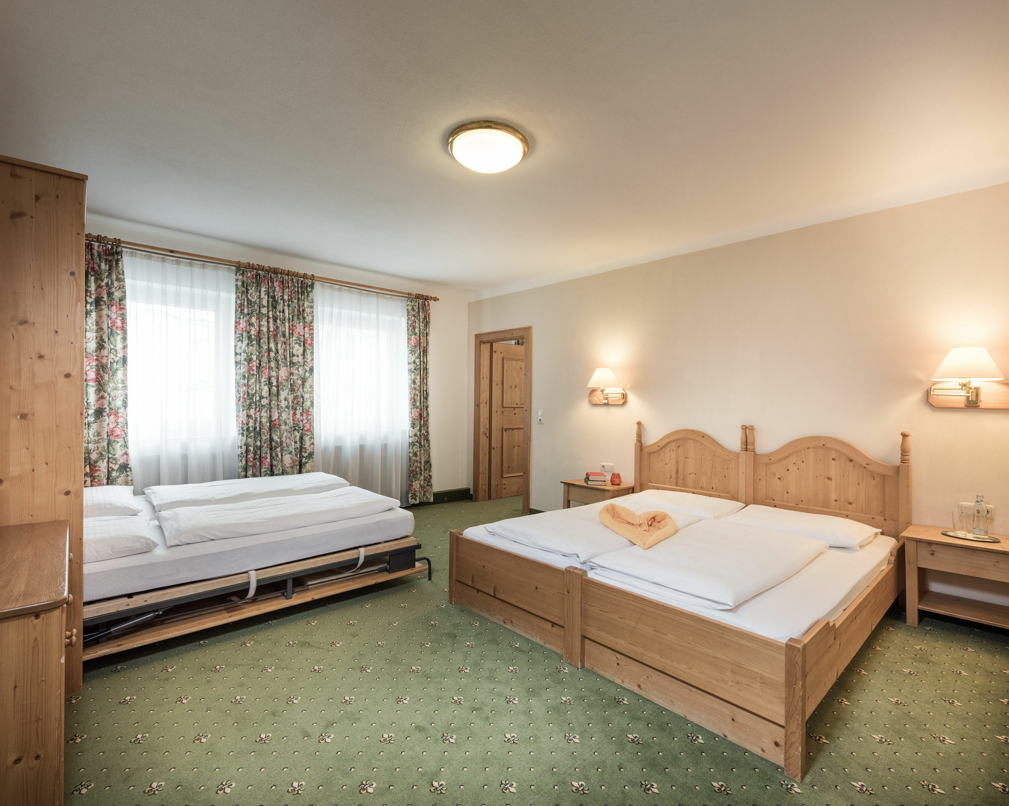Aurora Appartements Inklusive Freiem Thermeneintritt บาดฮอฟกัสไตน์ ภายนอก รูปภาพ