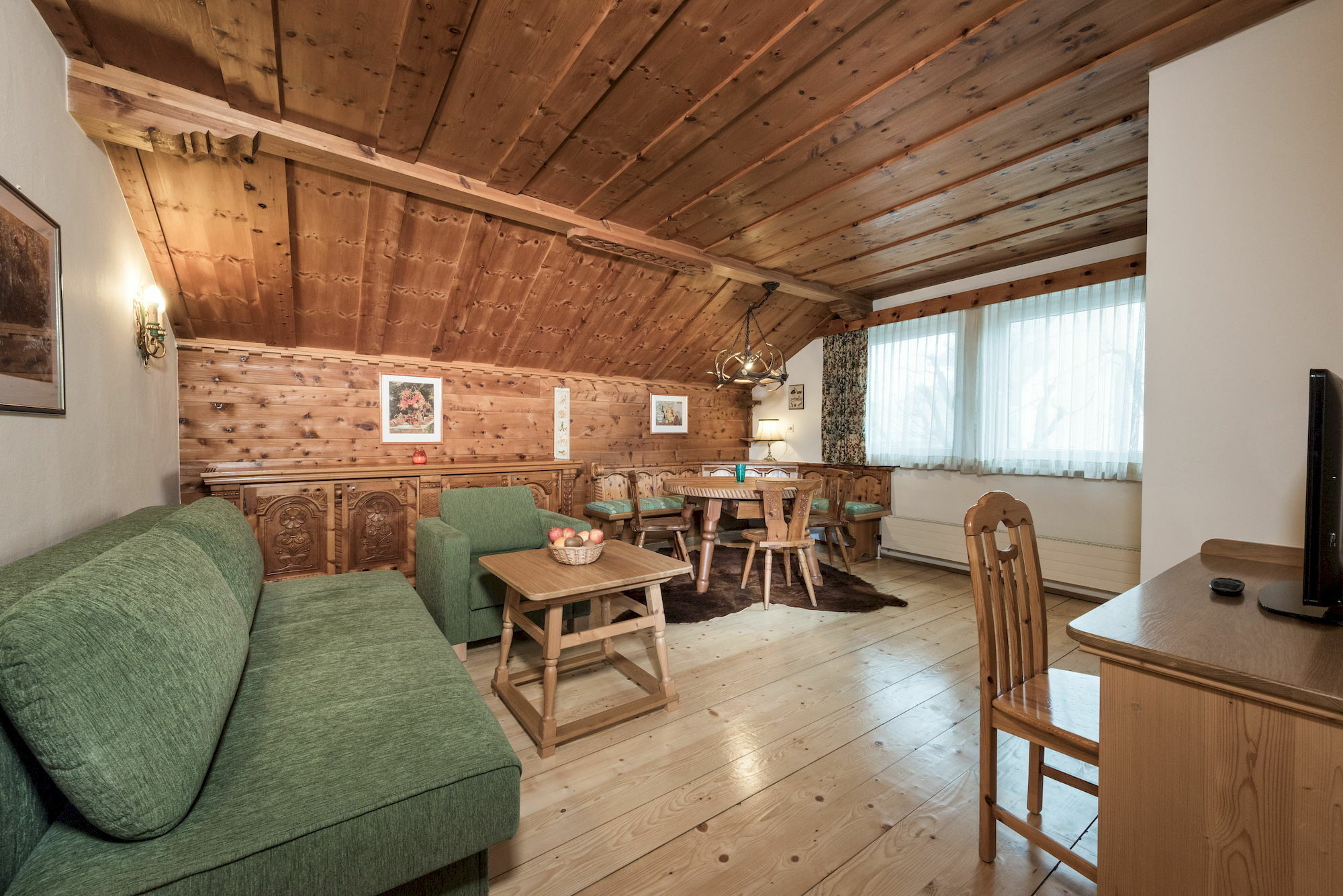 Aurora Appartements Inklusive Freiem Thermeneintritt บาดฮอฟกัสไตน์ ภายนอก รูปภาพ