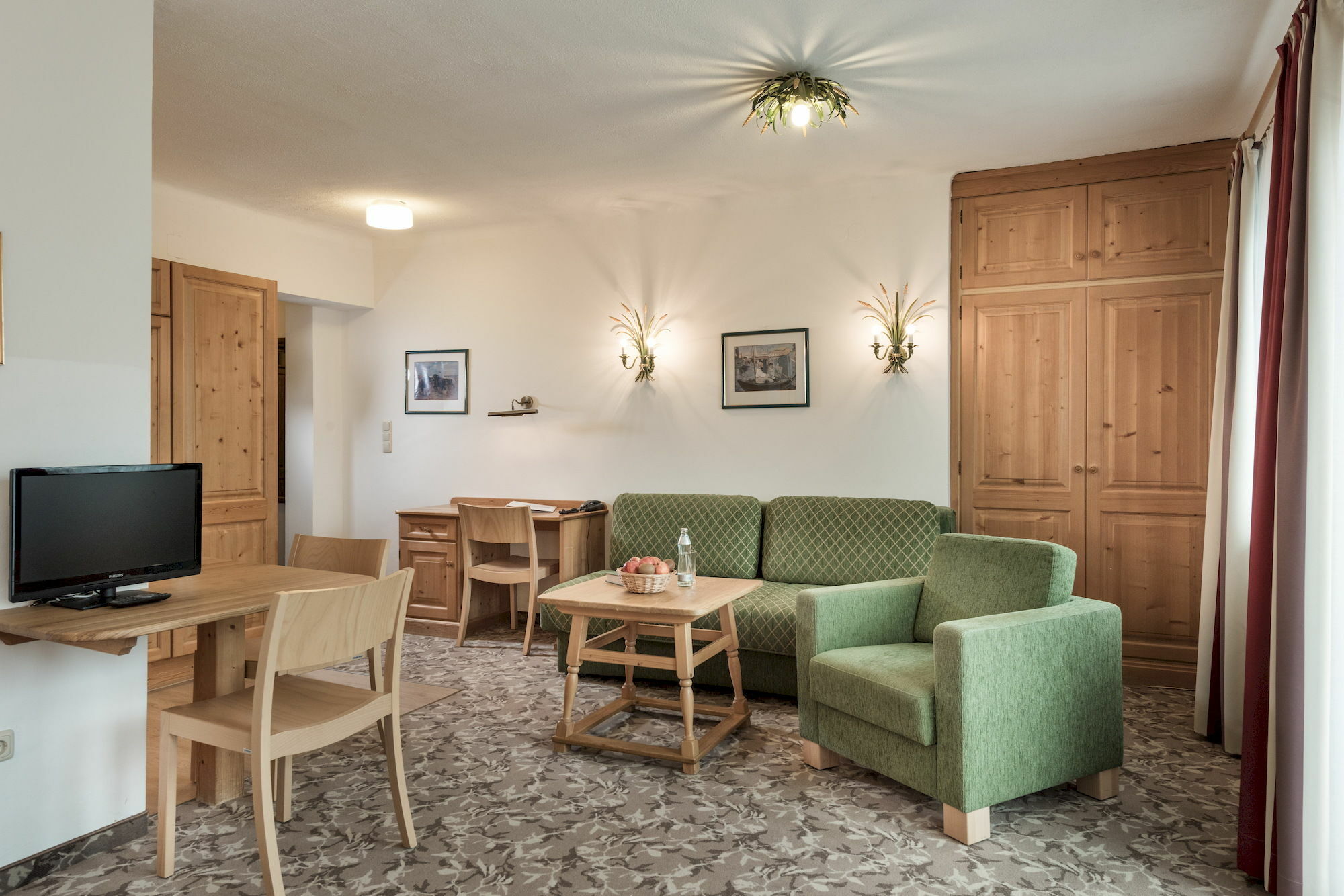 Aurora Appartements Inklusive Freiem Thermeneintritt บาดฮอฟกัสไตน์ ภายนอก รูปภาพ